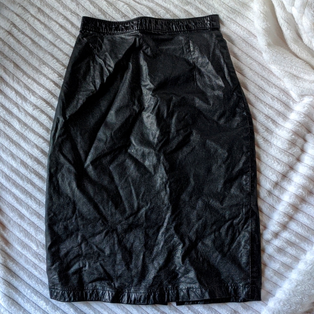HANDMADE LEATHER PENCIL SKIRT (VINTAGE) 🪷
